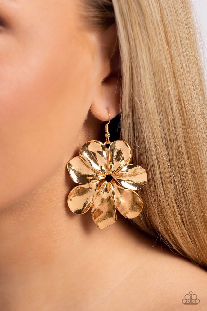 Higing Hallmark - Gold Earring