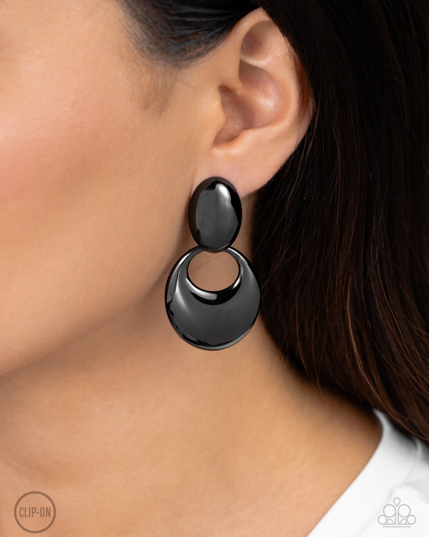 Urban Artistry - Black Earring