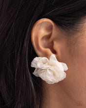 Load image into Gallery viewer, Tulle Twist - White Earring
