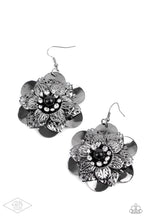 Load image into Gallery viewer, Midnight Garden - Black Earring
