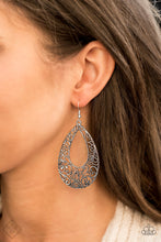 Load image into Gallery viewer, Iridescently Ivy - Silver Earring
