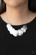 Load image into Gallery viewer, RADIAL Waves - Silvern Necklace
