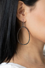 Load image into Gallery viewer, OVAL-ruled! - Black Earring
