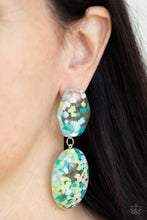 Load image into Gallery viewer, Flaky Fashion - Multi Earring
