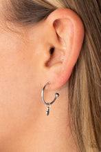 Load image into Gallery viewer, Modern Model - Silver Earring
