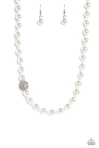 Countess Chic - White Necklace