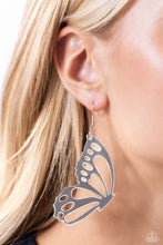 Load image into Gallery viewer, WING of the World - Silver Earring
