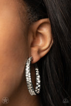 Load image into Gallery viewer, GLITZY By Association - Gunmetal Earring
